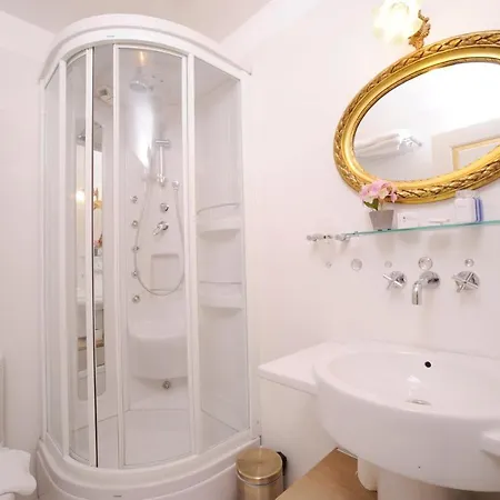 Erten Hotel Estambul